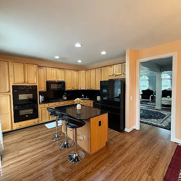 8026 Samuel Wallis St — Photo 8