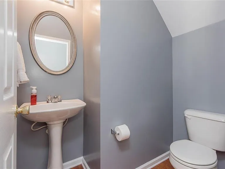 519 Windstone Trl — Photo 2