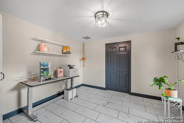 133 Alamo Dr — Photo 19
