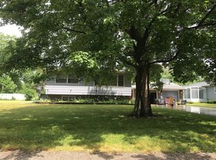 25 S Harrison St, New Buffalo, MI 49117