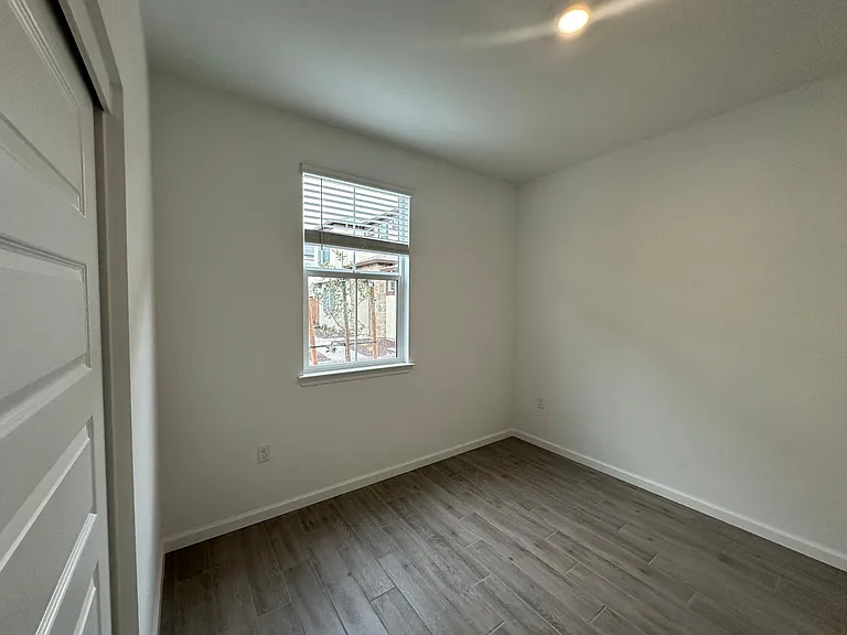 1667 Pena Ln — Photo 14