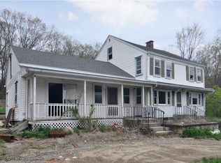 927 Great Rd, North Smithfield, RI 02896