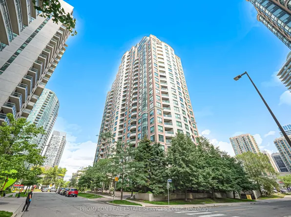 7 Lorraine Dr #807, Toronto, ON M2N 7H2