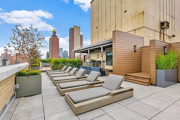 Sold by Corcoran | media 11