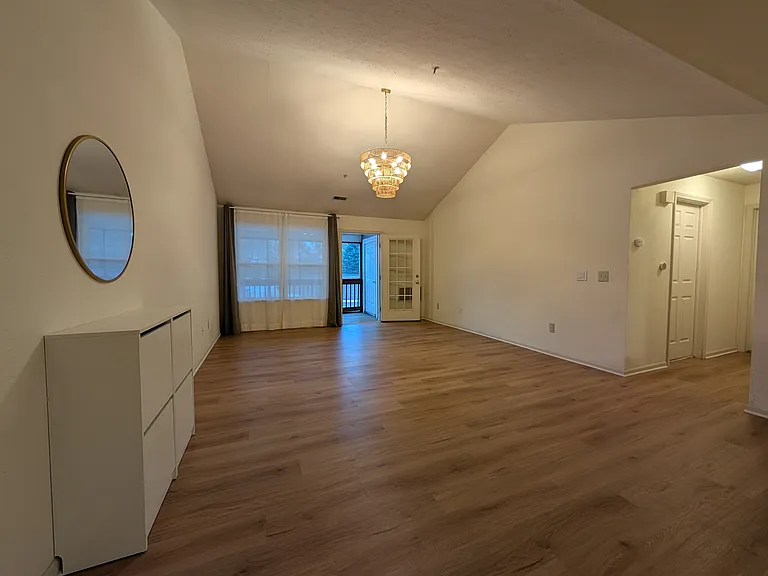 1561 Long Meadow Trl — Photo 9