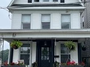 1022 N Rock St, Shamokin, PA 17872