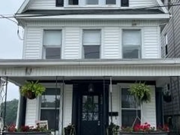 1022 N Rock St, Shamokin, PA 17872