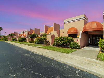 746 S Orlando Ave APT 609, Cocoa Beach, FL, 32931