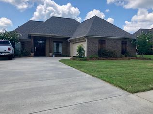 413 Copper Ridge Dr, Florence, MS 39073