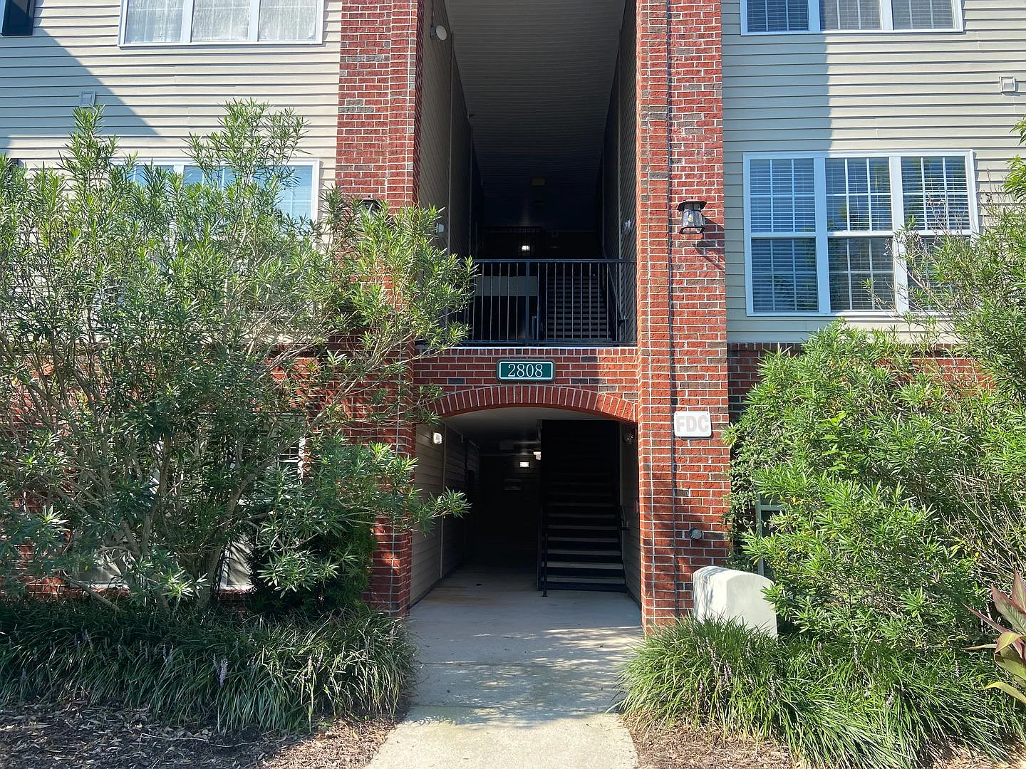 Bellingham Park 2 Bedroom Condo — Photo 3