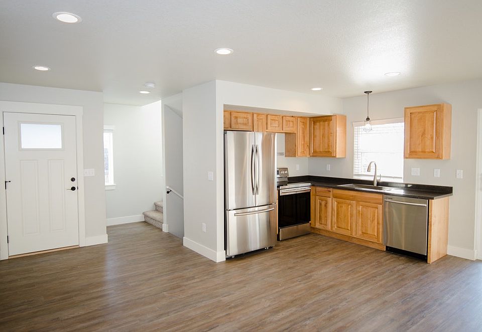 Entryway into living room