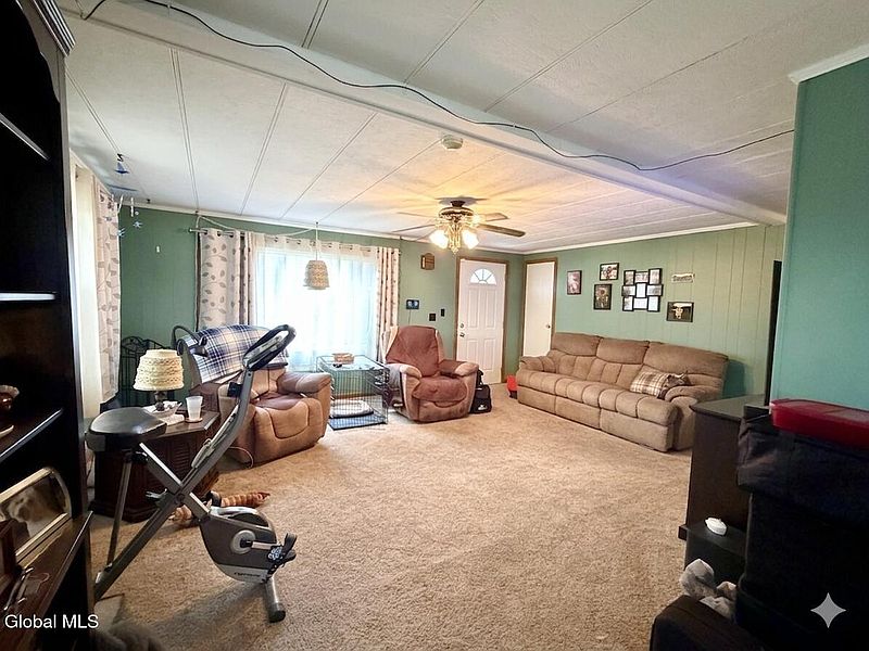 3rd image of 733 Pine Woods Road