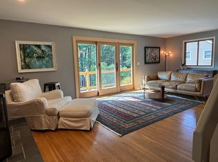12 Circle Dr, Unionville, CT 06085