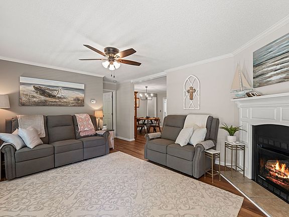 5th image of 1154 Lakefront Dr