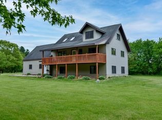 E3581 Green Valley Dr, La Valle, WI 53941