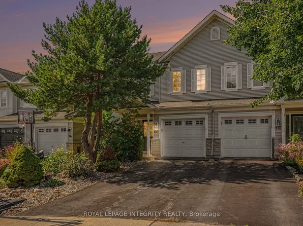 102 Hawktree Rdg, Ottawa, ON K2J 5N3