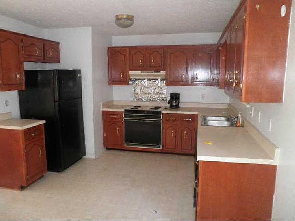 4th image of 3445 Sandpiper Dr