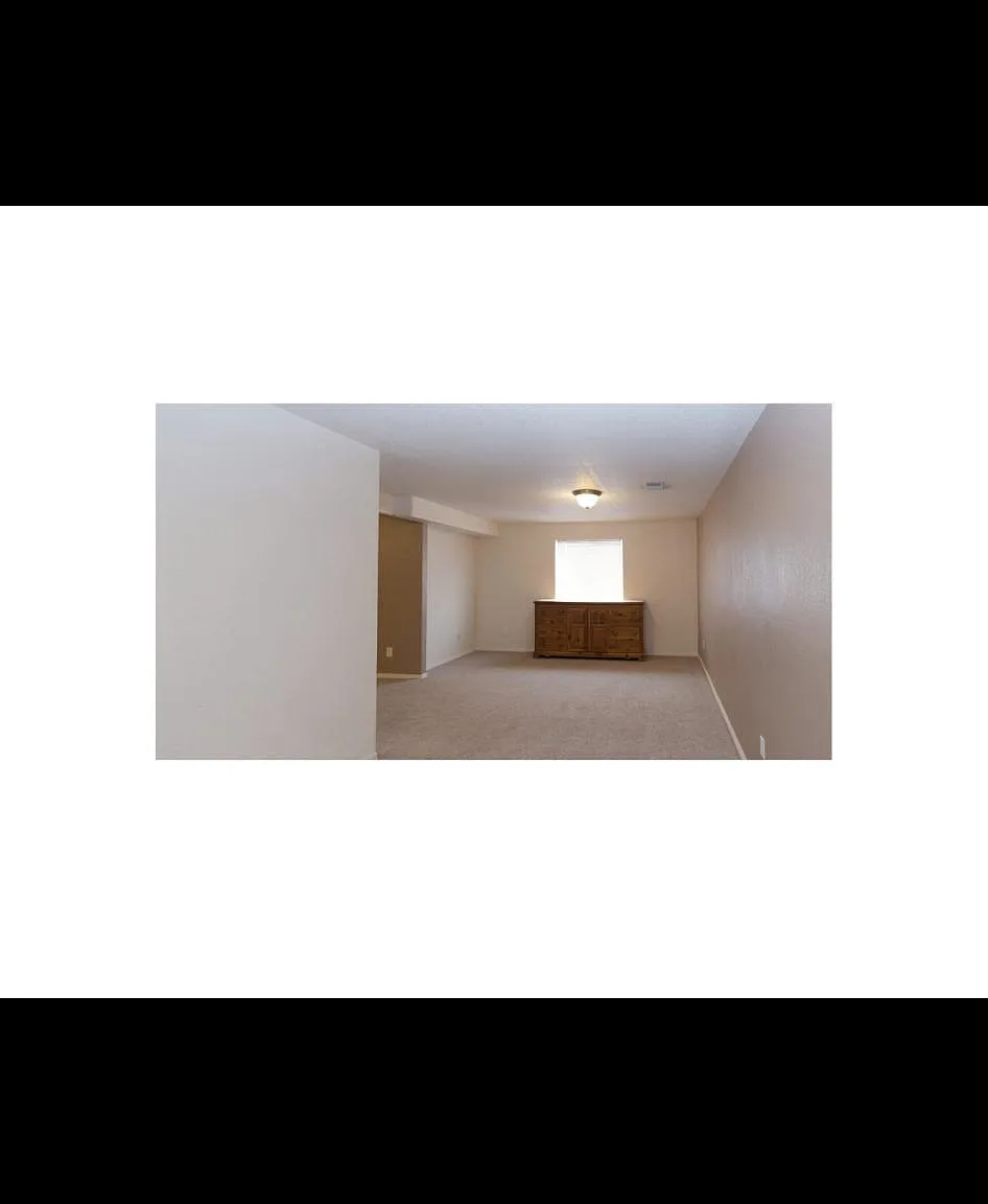 8413 18th Street Dr — Photo 4