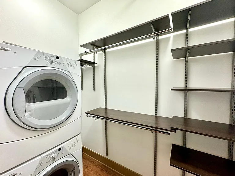 641 Walnut St Apartments — Photo 30