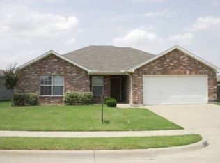 411 Murphy Rd, Burleson, TX 76028