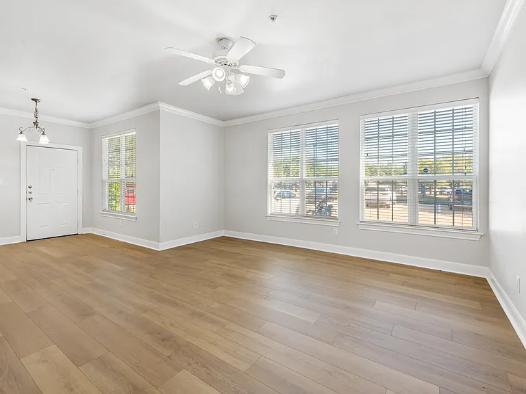801 Luther St W #1406 — Photo 4