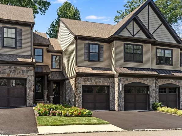 103 Mariners Pointe, Hopatcong Boro, NJ 07843