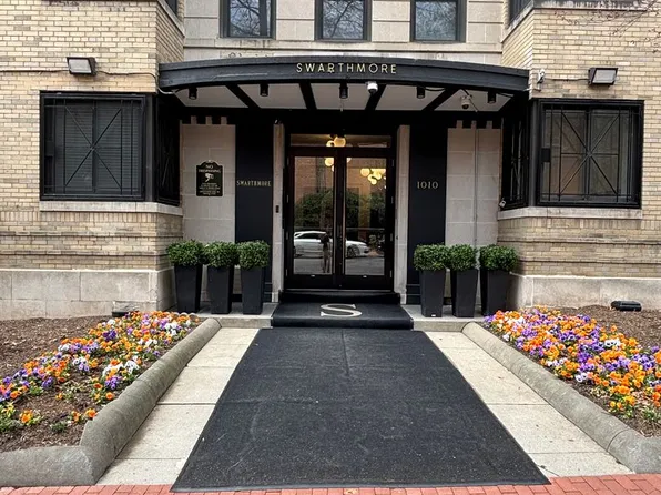 1010 25th St NW APT 811, Washington, DC 20037