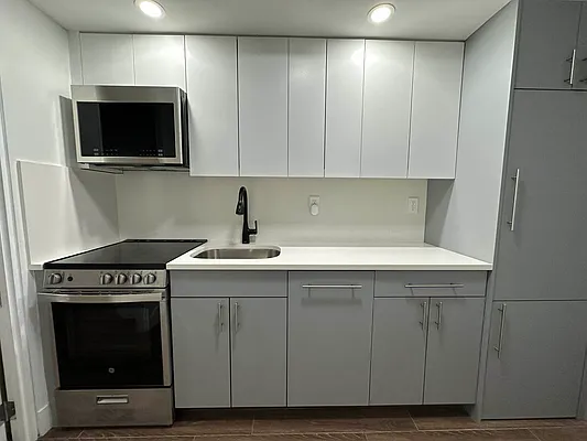 Rented by Besen Partners, LLC | media 1