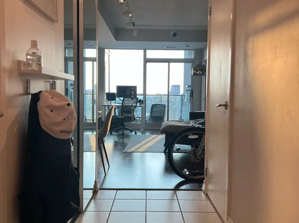 219 Fort York Blvd Unit 2612, Toronto, ON M5V 1B1