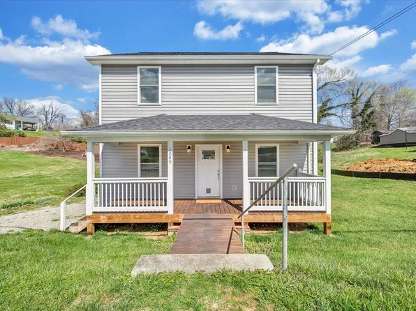 1745 20th St NE, Roanoke, VA 24012