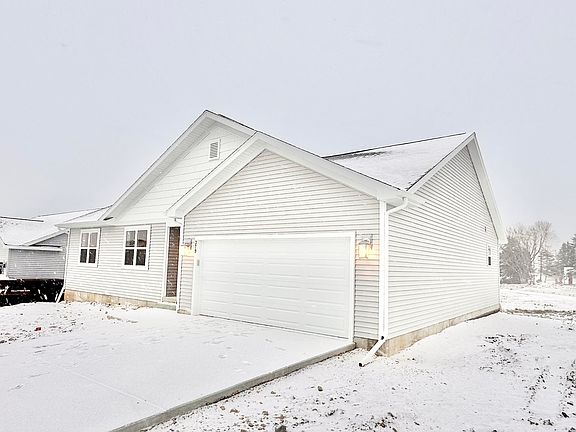 3rd image of 379 Orchid Ave #52