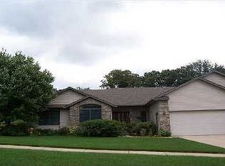 4980 Cedarcrest Ct NE, Grand Rapids, MI 49525