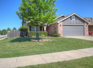 4023 W 104th Pl S, Jenks, OK 74037