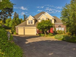 1525 SE Brookwood Ave, Hillsboro, OR 97123