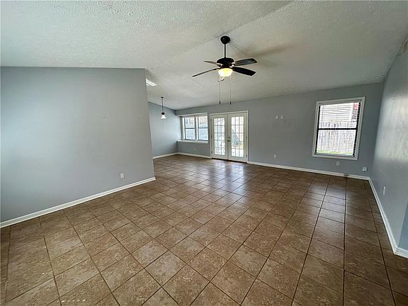 2nd image of 4668 Emerald Willow Dr