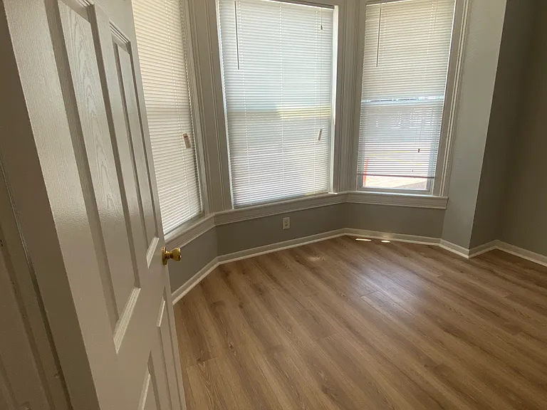 432 E Main St #438 — Photo 8