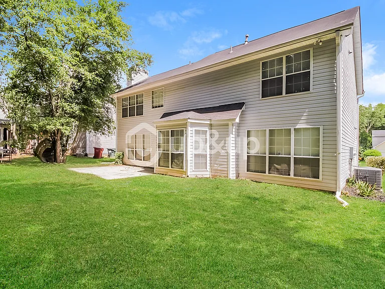 1122 W Shore Dr — Photo 14