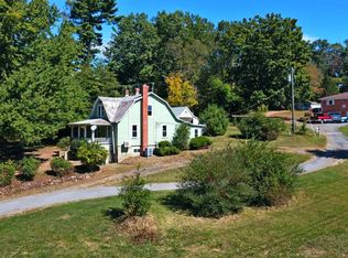 216 Dooms Crossing Rd, Waynesboro, VA 22980