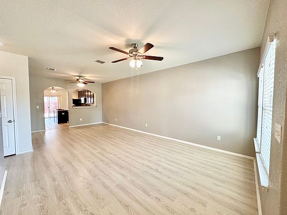 3rd image of 3814 Olive Grn