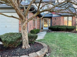 355 Weathersfield Dr, Dayton, OH 45440