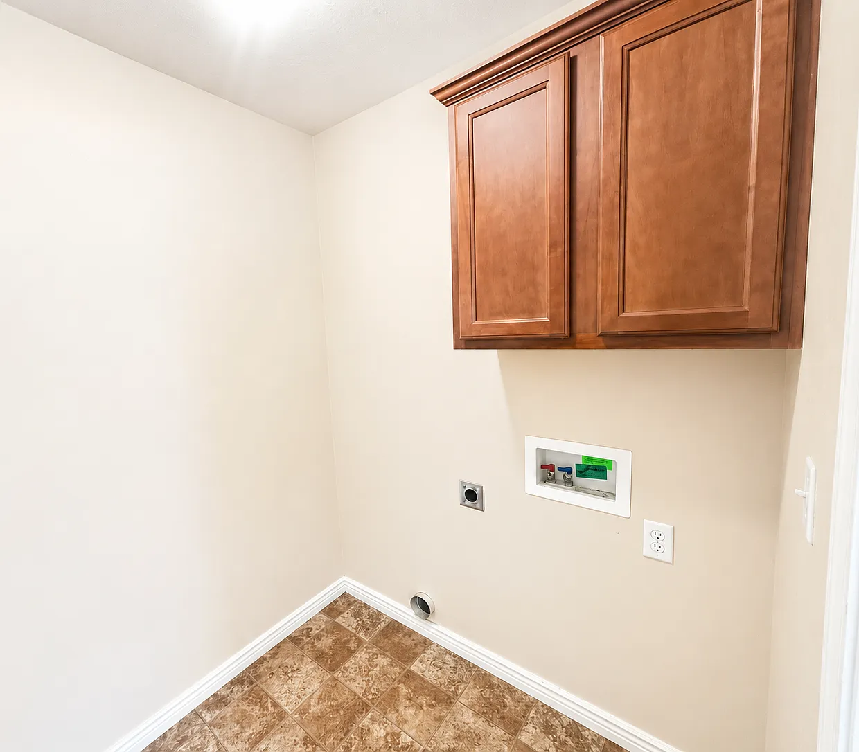 3 bed, 2.5 bath, 1488 sqft, $2,150 — Photo 2