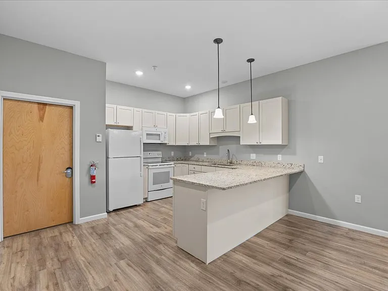 32 Cottonwood Drive — Photo 10
