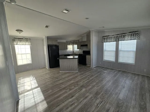 4125 Park St N #930 — Photo 2