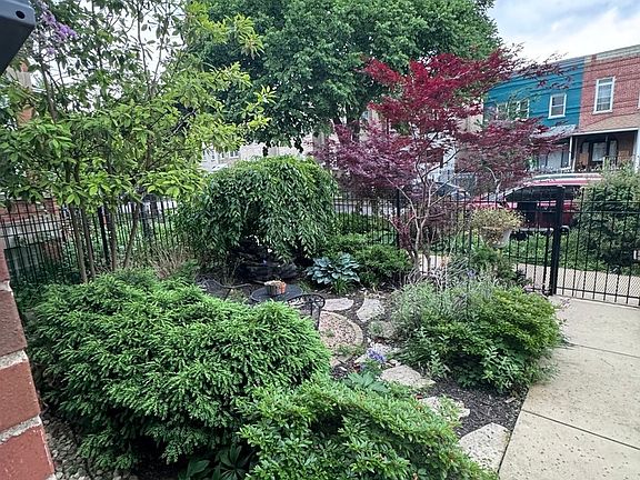 4th image of 3317 W Lemoyne St