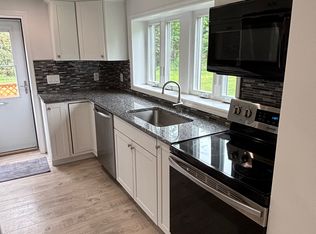 16 Hamilton Rd, Hopewell Junction, NY 12533
