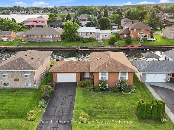 2nd image of 5 Wendys Ln