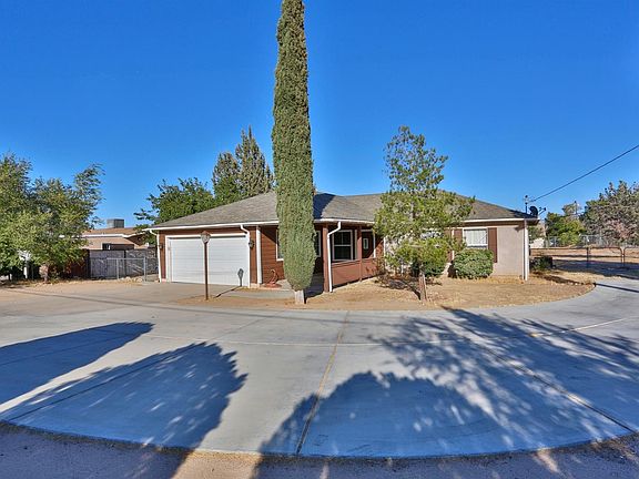 3rd image of 10783 Redwood Ave