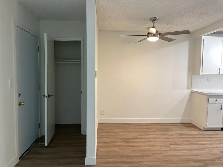 Flat level entryway, entry closet, dining nook.
--
*Floor plans are digital renderings. All dimensions are approximate. Actual product and specifications may vary in dimension or detail. Not all features are available in every apartment. Prices and availa