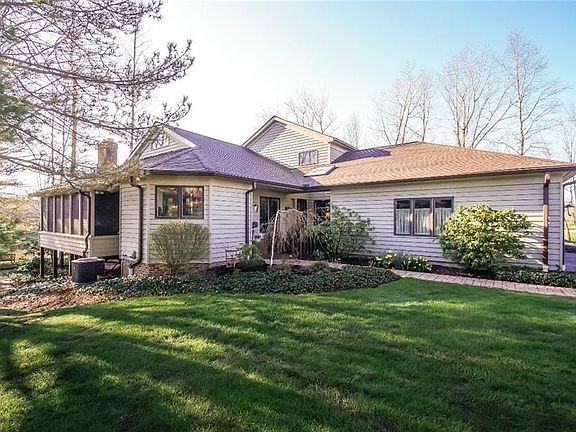 2nd image of 282 Twin Creeks Dr