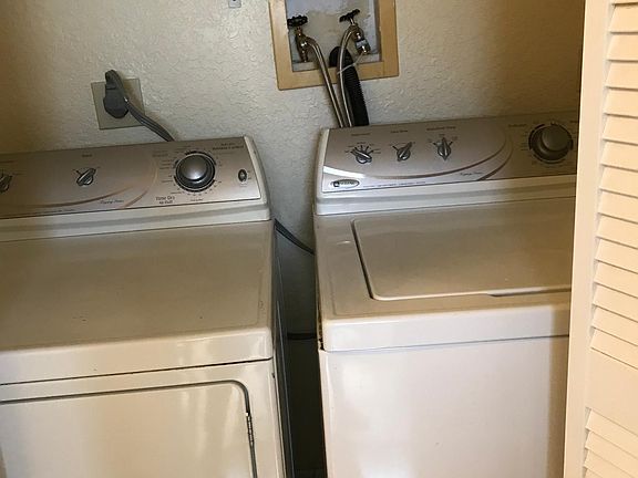 3rd image of 10873 Royal Palm Blvd